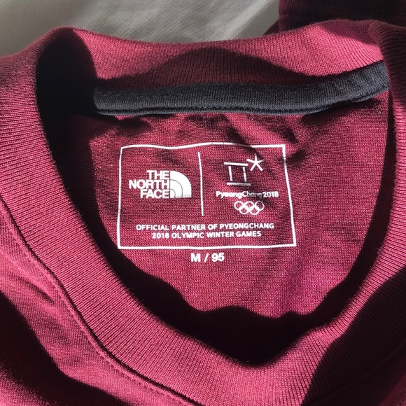 The North Face olympics medium long sleeve top - Picture 5 of 8